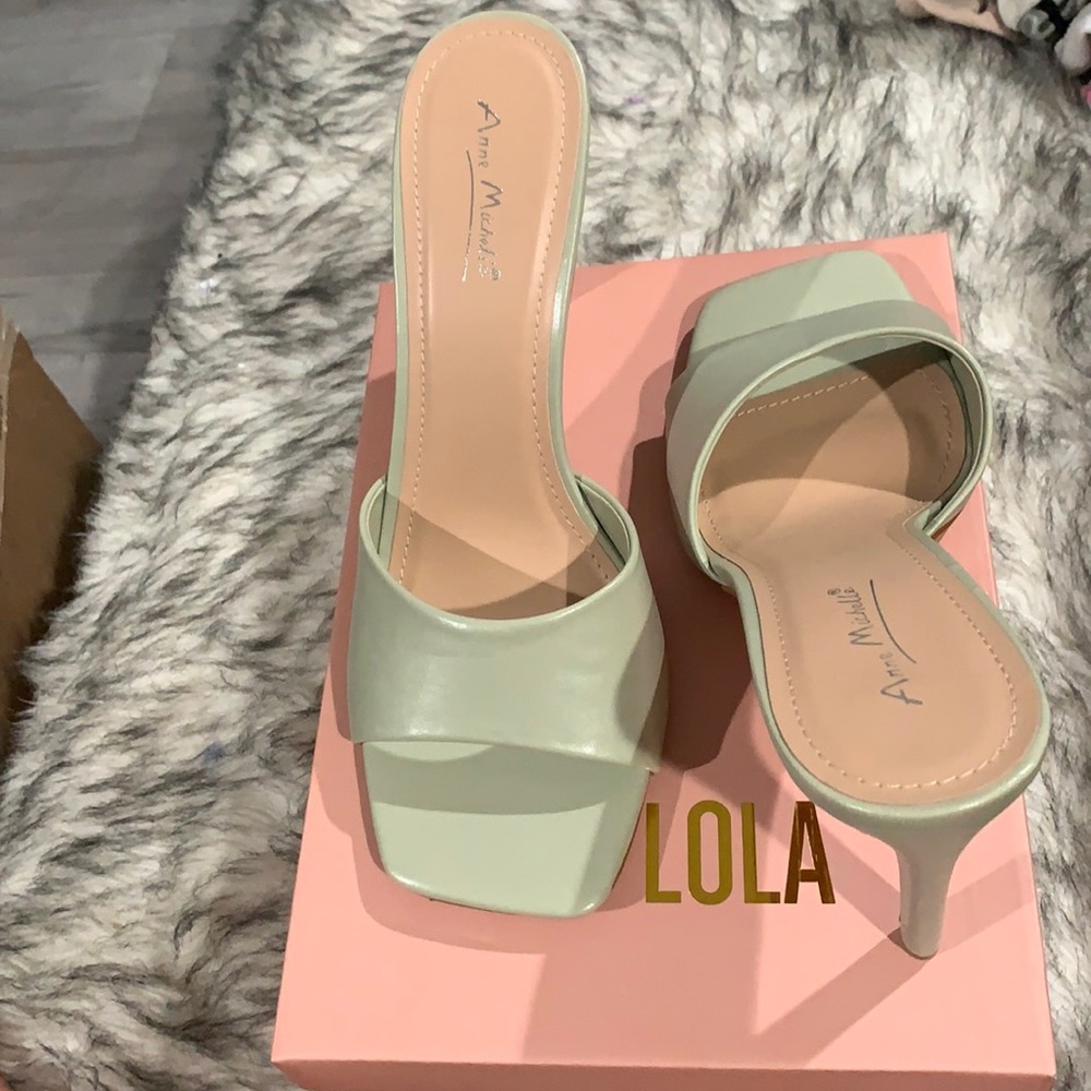 Sage heels